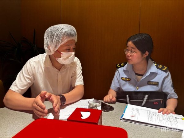 万德策略 太原海底捞“未来日期”麻酱事件追踪 市监部门：“不处罚”法律条款适用错误 已立案调查